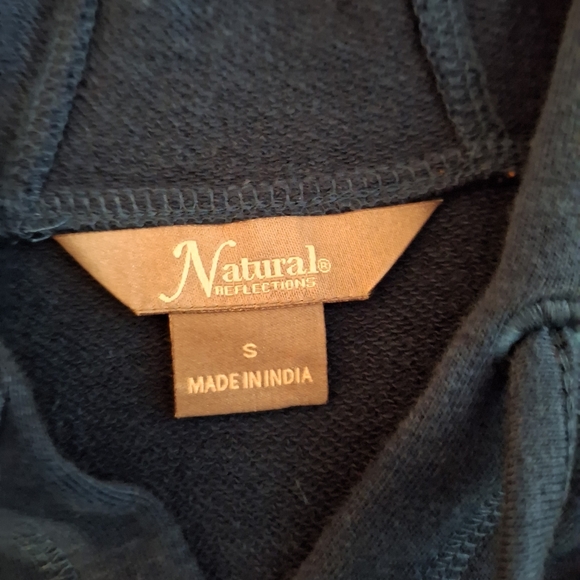 Natural Reflections Women's Royal Blue Short Sleeve Hoodie - Picture 5 of 7